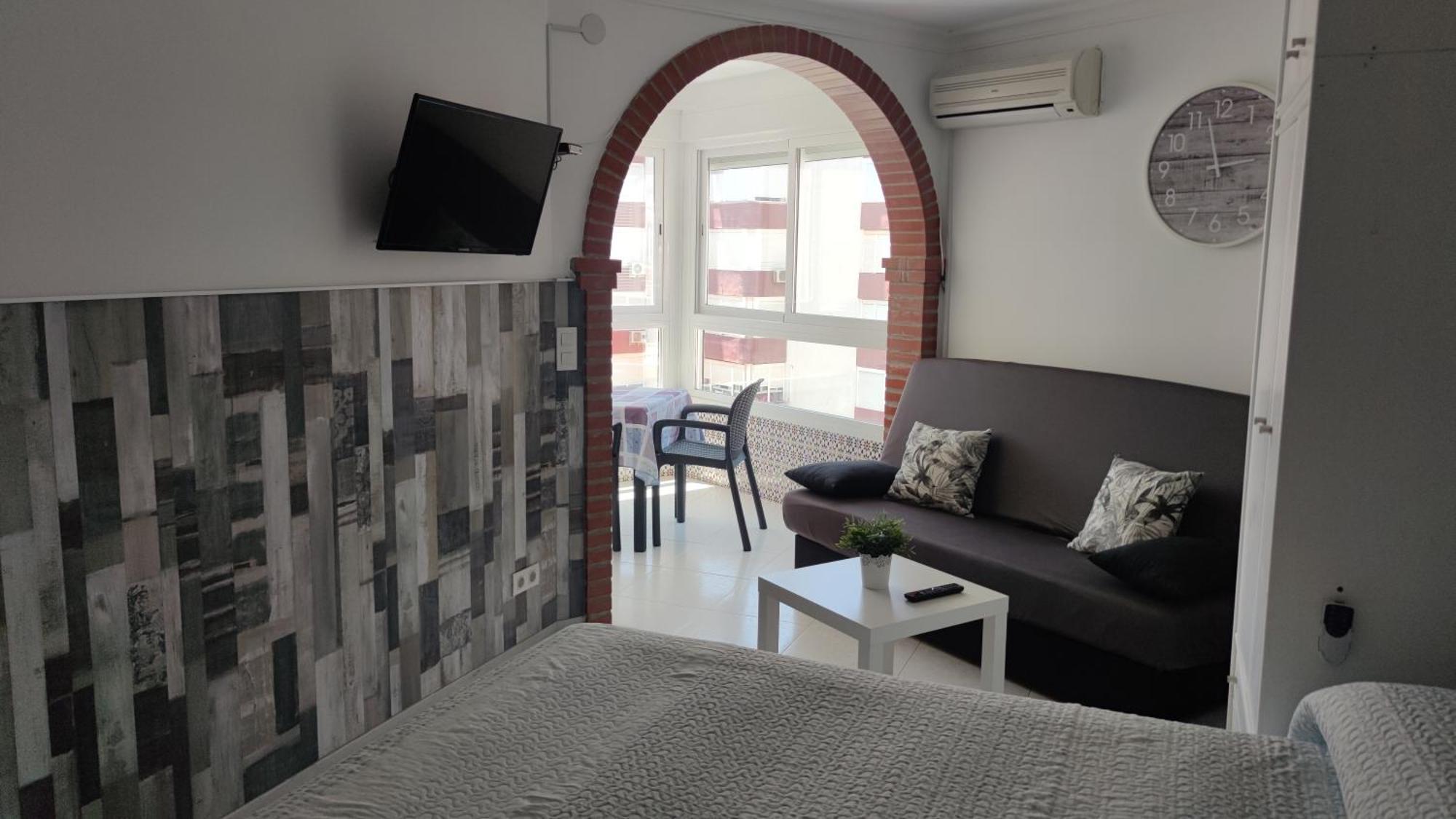 Estudio Torrox Playa- Vistas Al Mar Y Piscina Ngoại thất bức ảnh